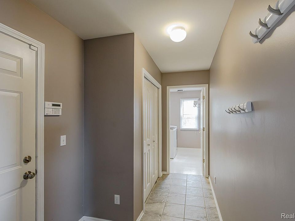 3664 Green Meadow Ln, photo 21