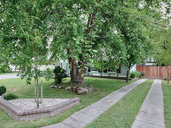 4th image of 2051 Ione St