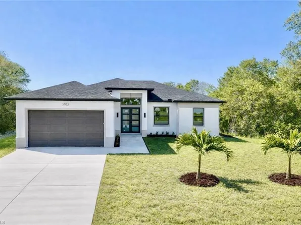 3702 Colin AVE S, LEHIGH ACRES, FL 33976