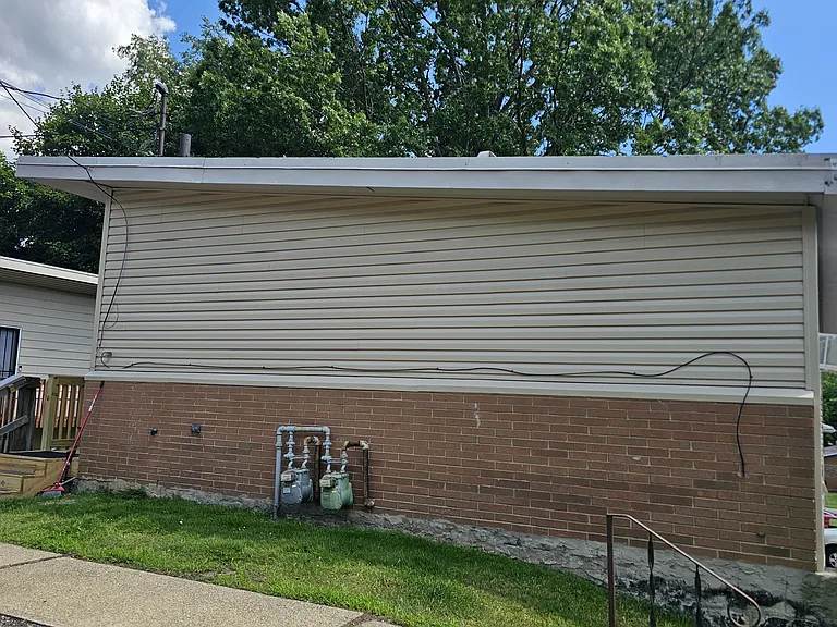 2324 Newton St #2324 — Photo 20