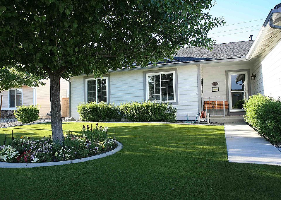 2nd image of 1002 Pepper Ln