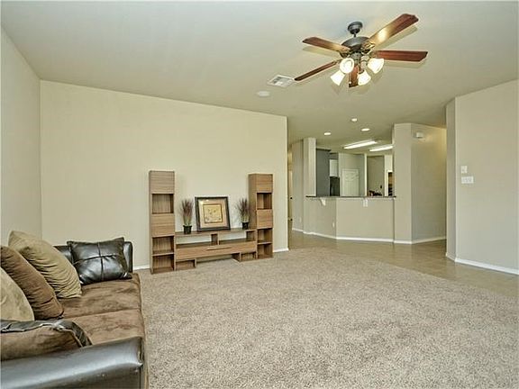 5th image of 6910 Osbaldo Dr