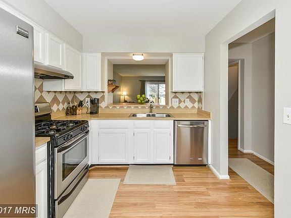 5th image of 6006 Basingstoke Ct