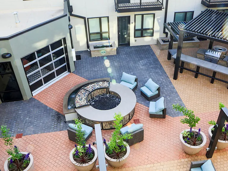 Highland Place — Photo 12