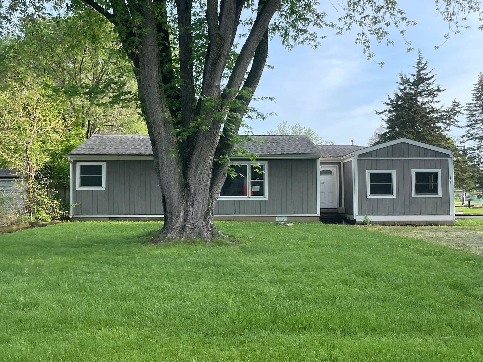 104 W South Ave, Spring Grove, IL 60081 Zillow