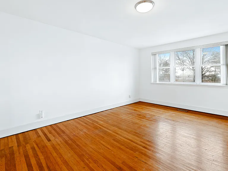 12450 Knights Rd #2 — Photo 23