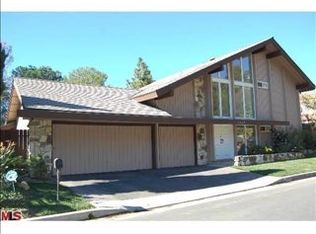 2449 Pesquera Dr, Los Angeles, CA 90049