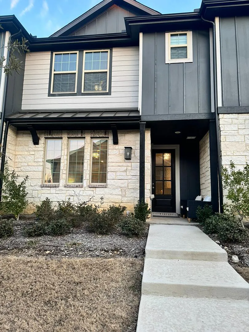 FW002 25min to TCU Base Camp - Sleeps 6 - Free Parking — Photo 3