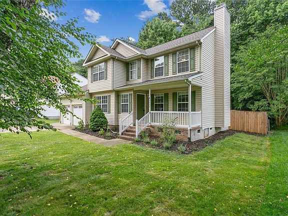 3rd image of 3633 Nelms Ln
