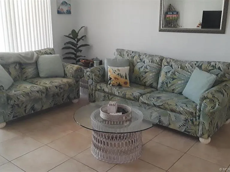 4428 NE Ocean Blvd #B1 — Photo 3