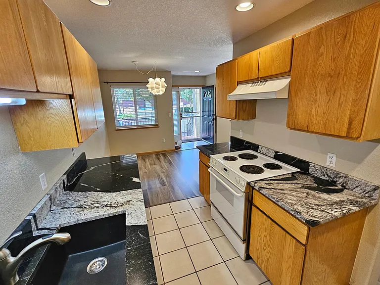 622 Ridgeview Dr — Photo 9