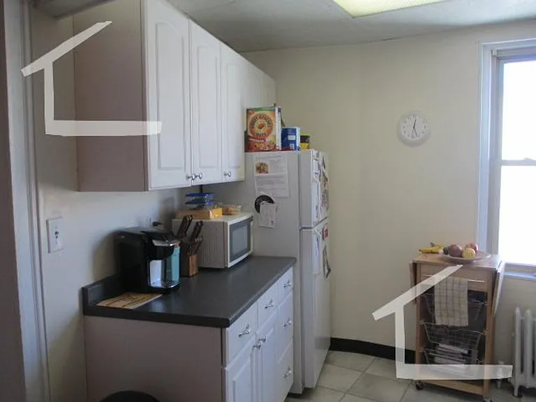 264 Kelton St #2R — Photo 11