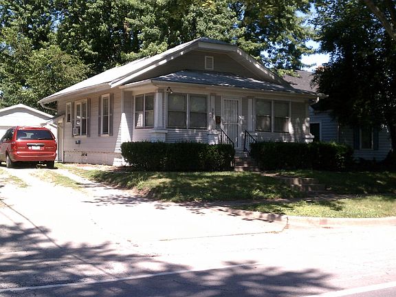 View of house and garage