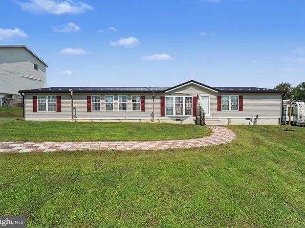 5957 Hager Rd, Greencastle, PA 17225