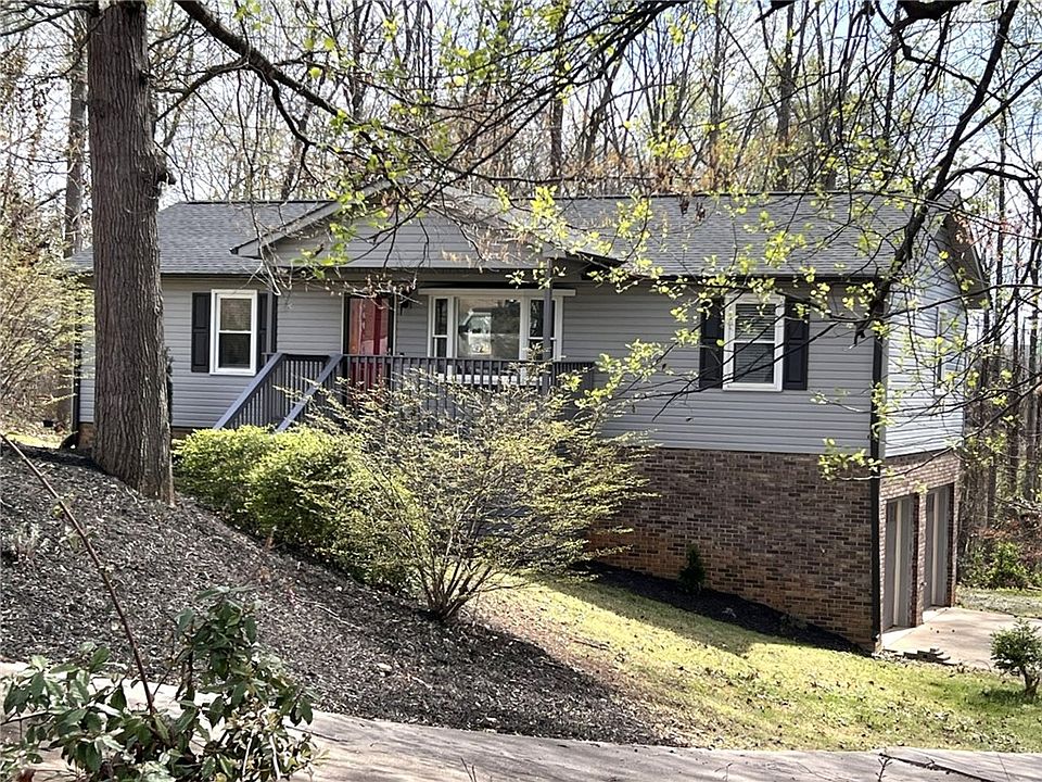 1st image of 114 Mount Vernon Cir