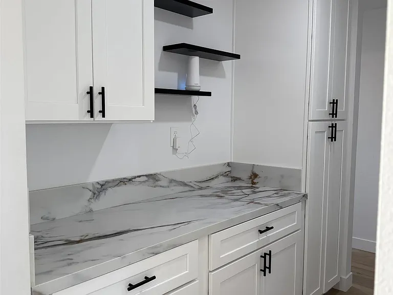664 Carefree Dr — Photo 14