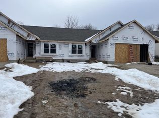 7315 Woodland Ct, Burlington, WI 53105