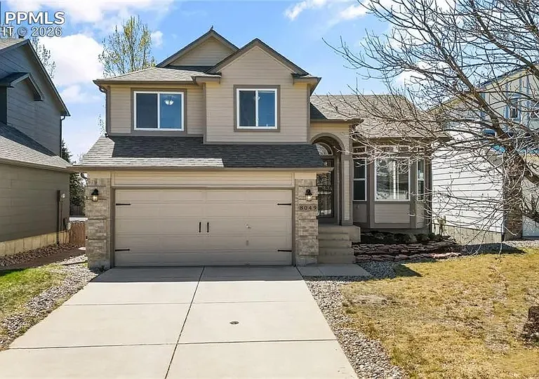 8049 Cooper River Dr — Photo 1