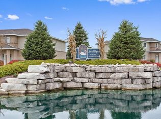 1609 Swan Rd APT 2, De Pere, WI 54115