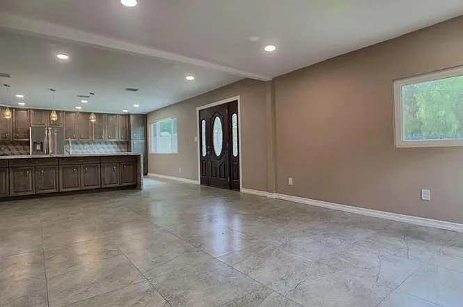 833 Renfro Way — Photo 13