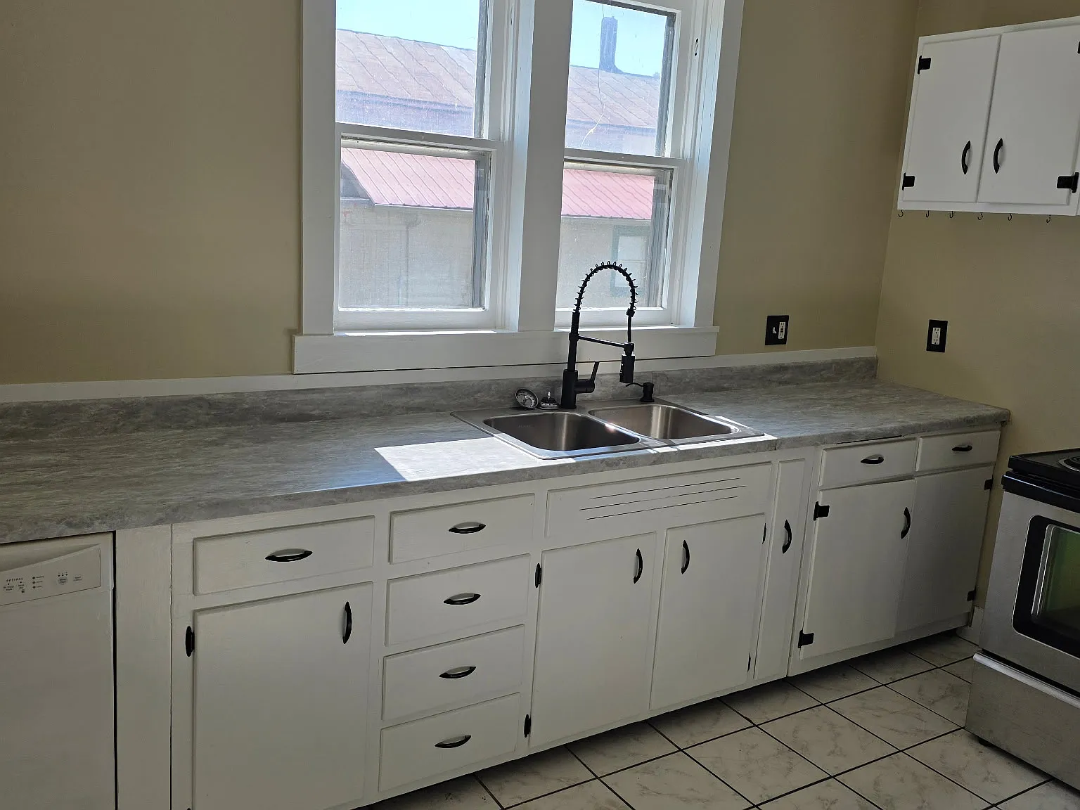 8709 Hwy 19E - A — Photo 1