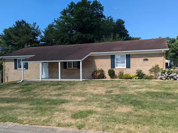 10718 Clinton Ave, Hagerstown, MD 21740