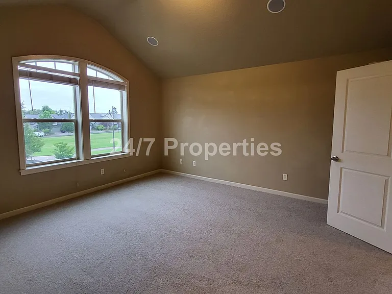 15469 SE Eckert Ln — Photo 7