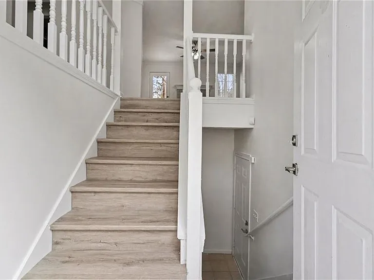 7797 Mountain Creek Way — Photo 2