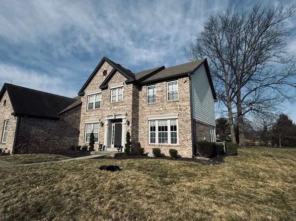 5865 Hollythorn Pl, Carmel, IN 46033