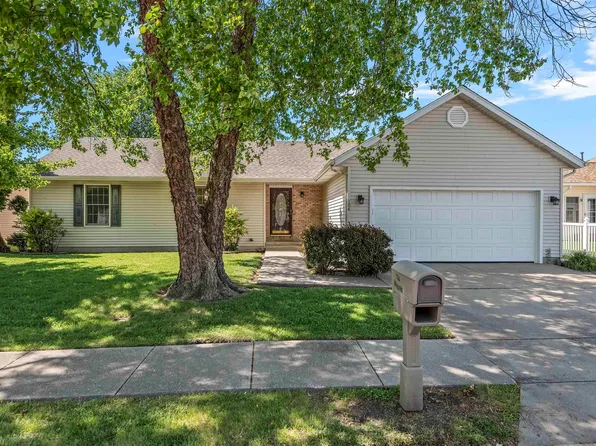 104 Messina Dr, Springfield, IL 62703