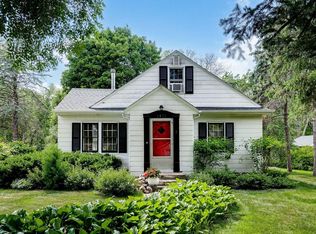 1811 Howard St N, Maplewood, MN 55109