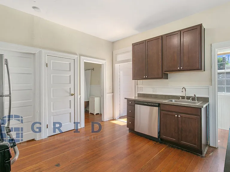 3922 N Michigan Ave — Photo 6