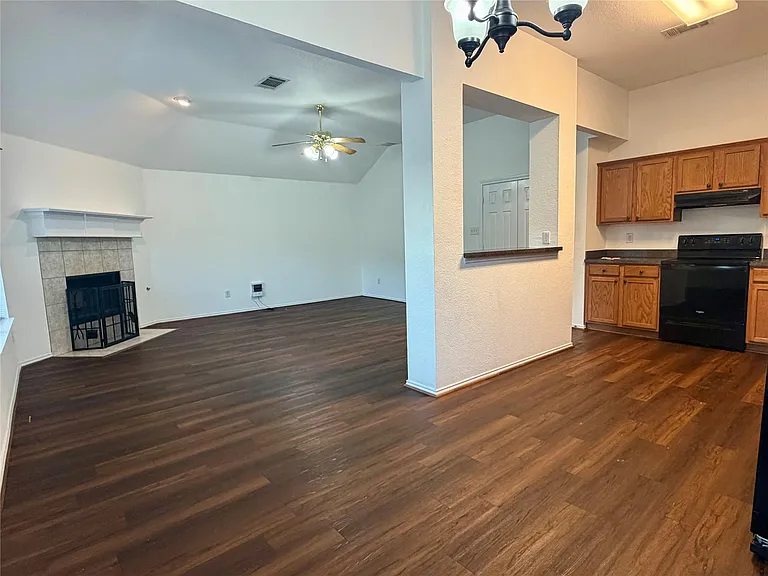 1201 Cumberland Ct — Photo 9