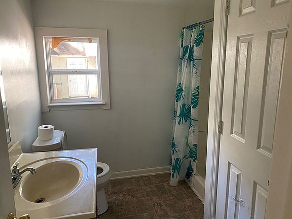 5th image of 5115 Jefferson Ave #25-A