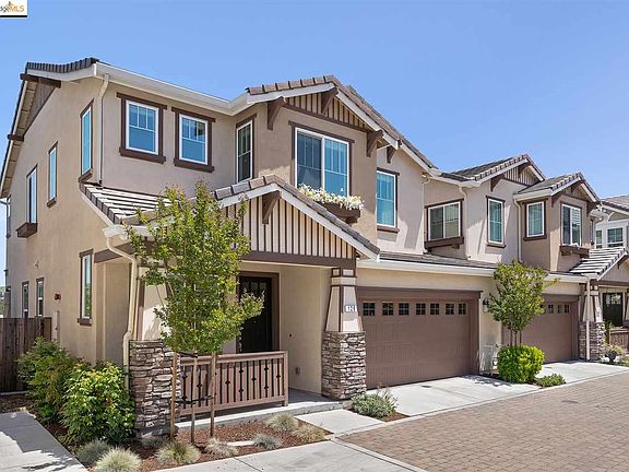 3rd image of 126 Elworthy Ranch Dr