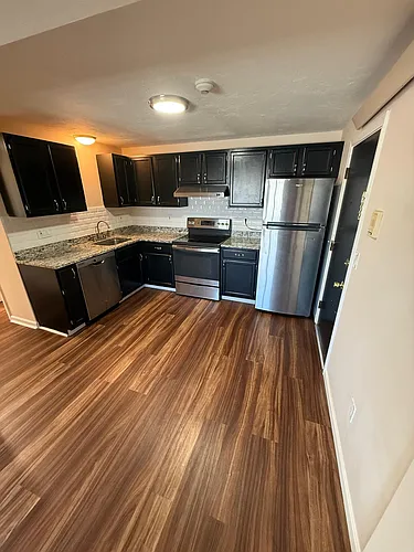 174 N Main St #7 Photo 1