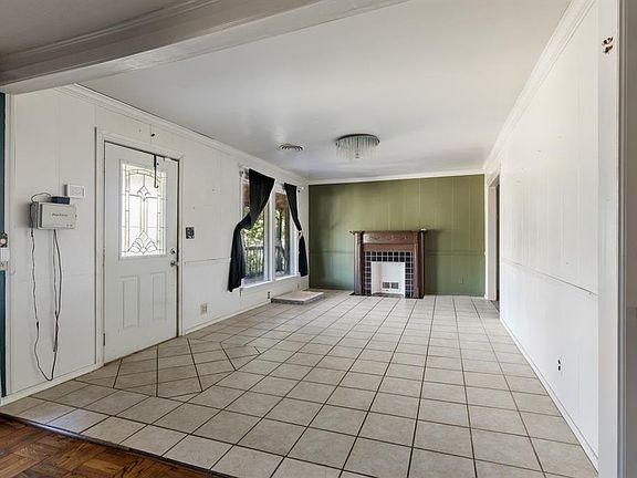 2nd image of 1004 NW Laird Ave