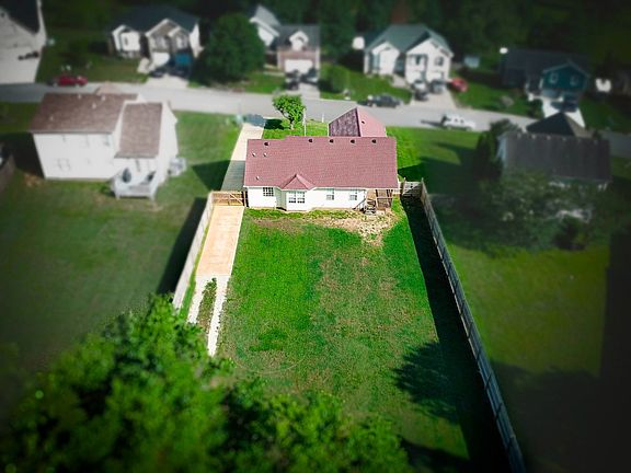 5th image of 3510 Clover Hill Dr S