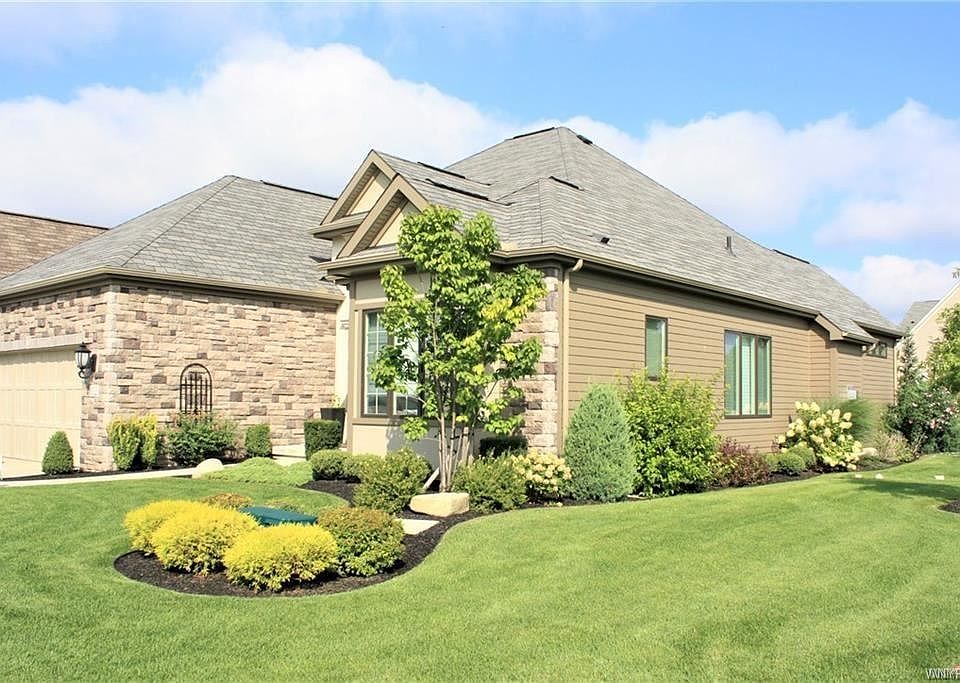 1st image of 102 Beckford Ct
