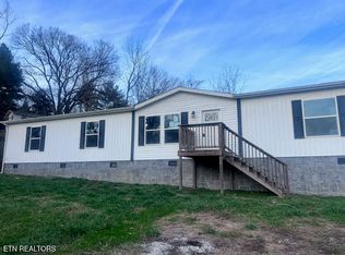420 Lewallen Hollow Ln, Clinton, TN 37716
