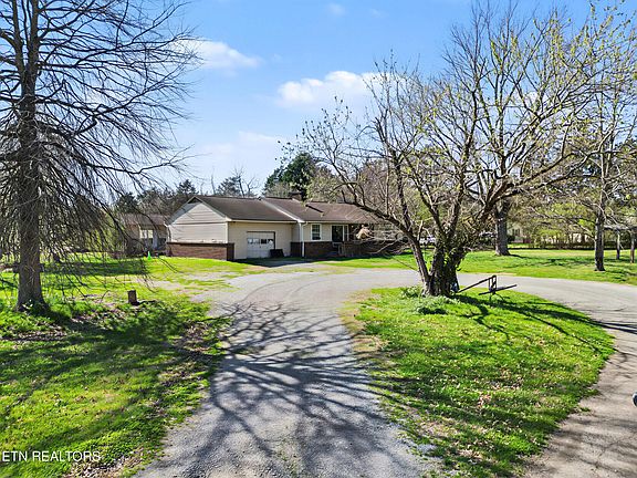 2nd image of 4651 Schaad Rd