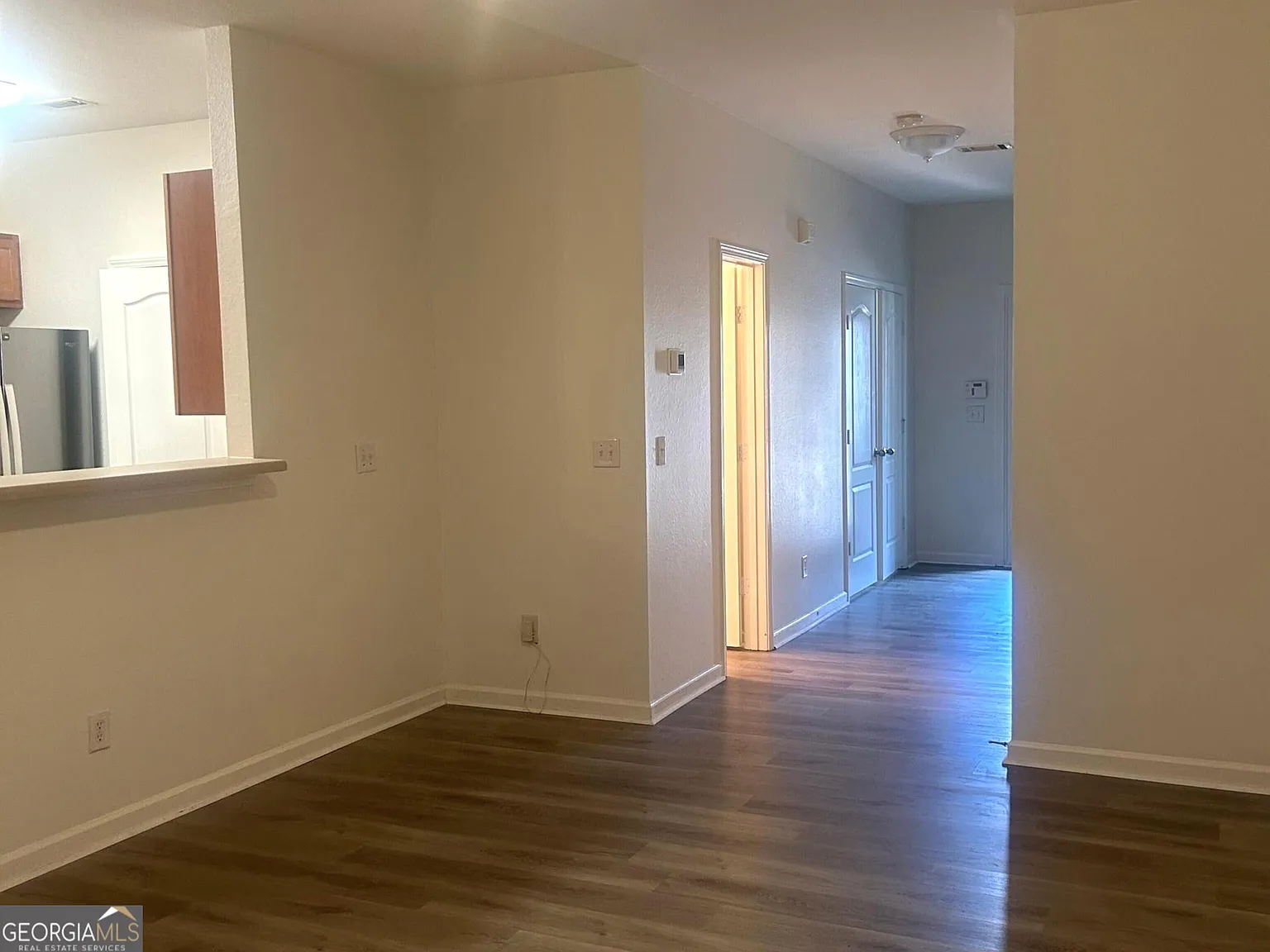 4 bed, 2.5 bath, 1700 sqft, $1,950 — Photo 2
