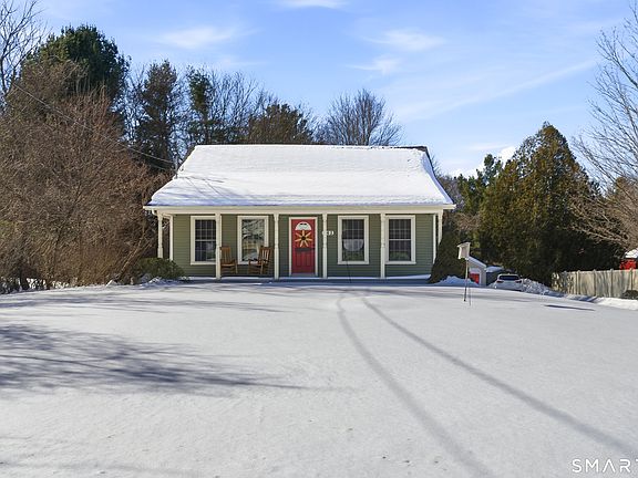 4th image of 941 Upper Maple Street