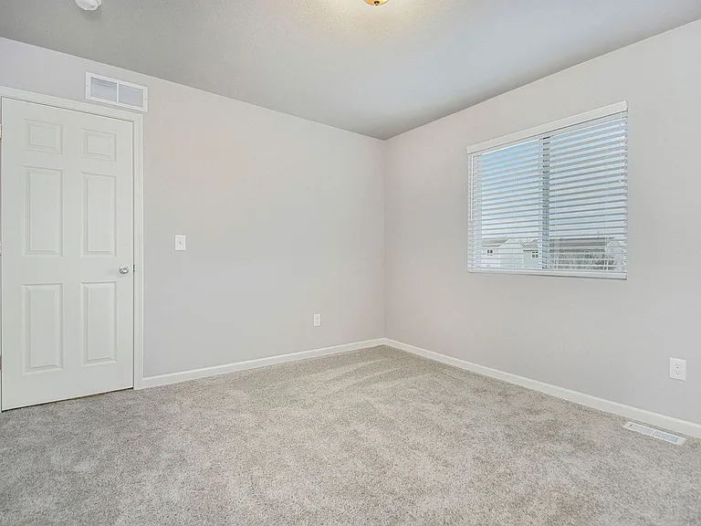 321 Catera Ct — Photo 26