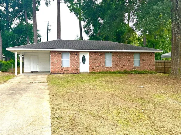 212 Spencer Dr, Pineville, LA 71360