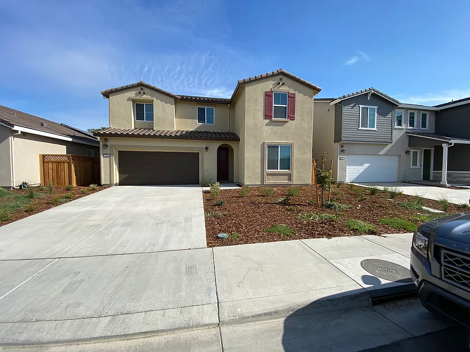 706 Diamond Valley Rd