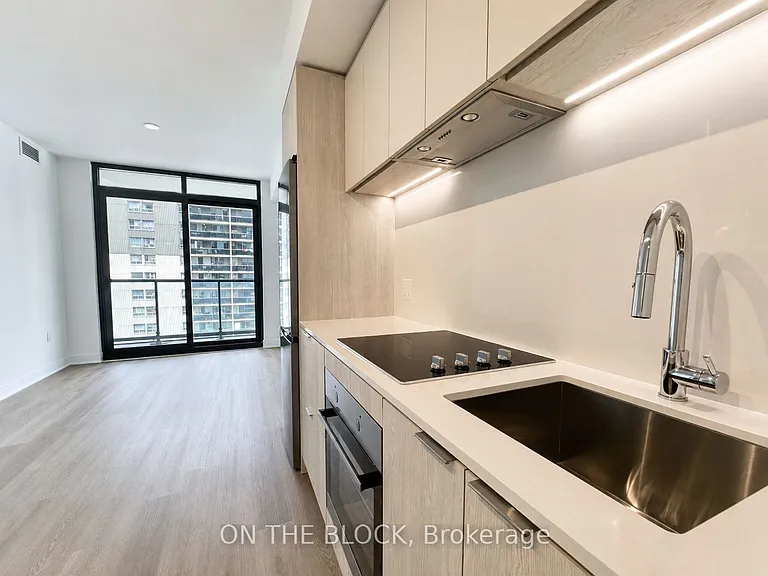 86 Dundas St E #618 — Photo 7