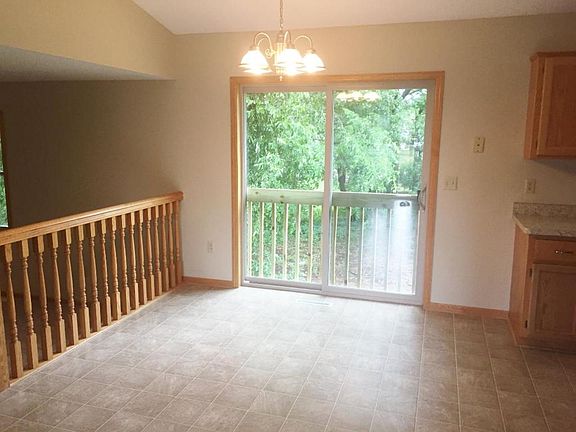 5th image of 601 141st Ln NW