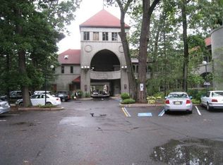 130 Maple Ave STE 2B, Red Bank, NJ 07701