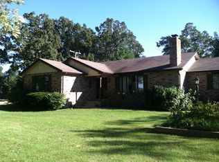 26581 Gene Dr, Lebanon, MO 65536